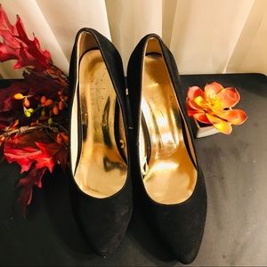 🔥Nicole Miller New York Blk Faux Suede  heels🔥💋
